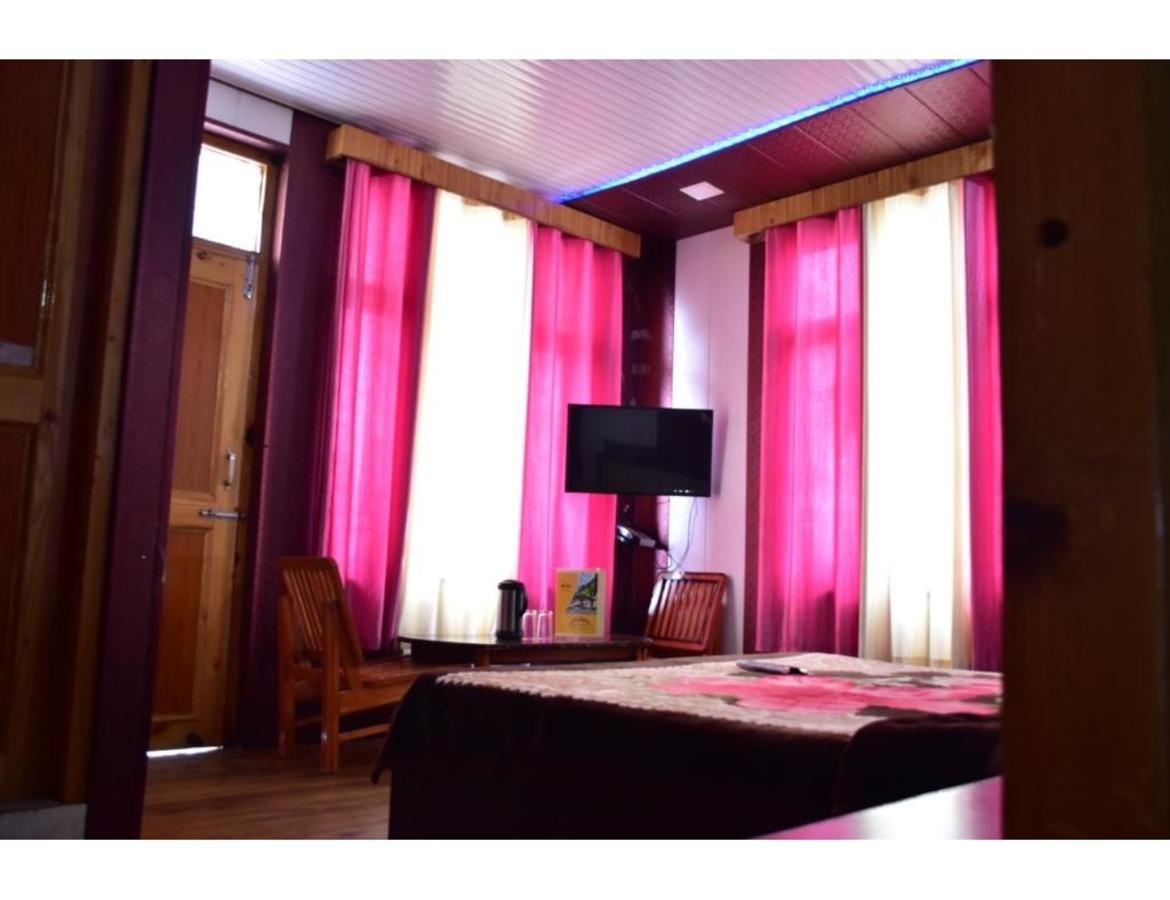 Hotel Peak View, Lahaul Sissu 外观 照片